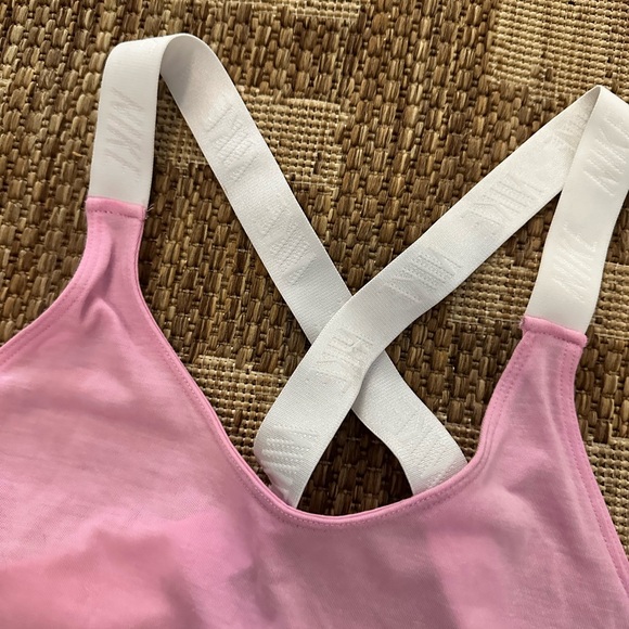 NEVER WORN- Nike Pink Dri Fit Training Top - Picture 3 of 8